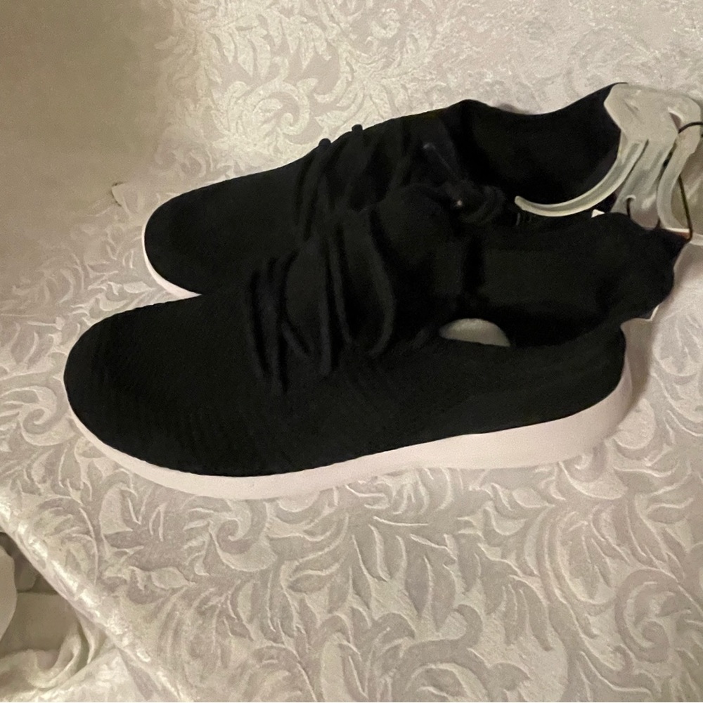 Black Sneakers. Brand new never worn